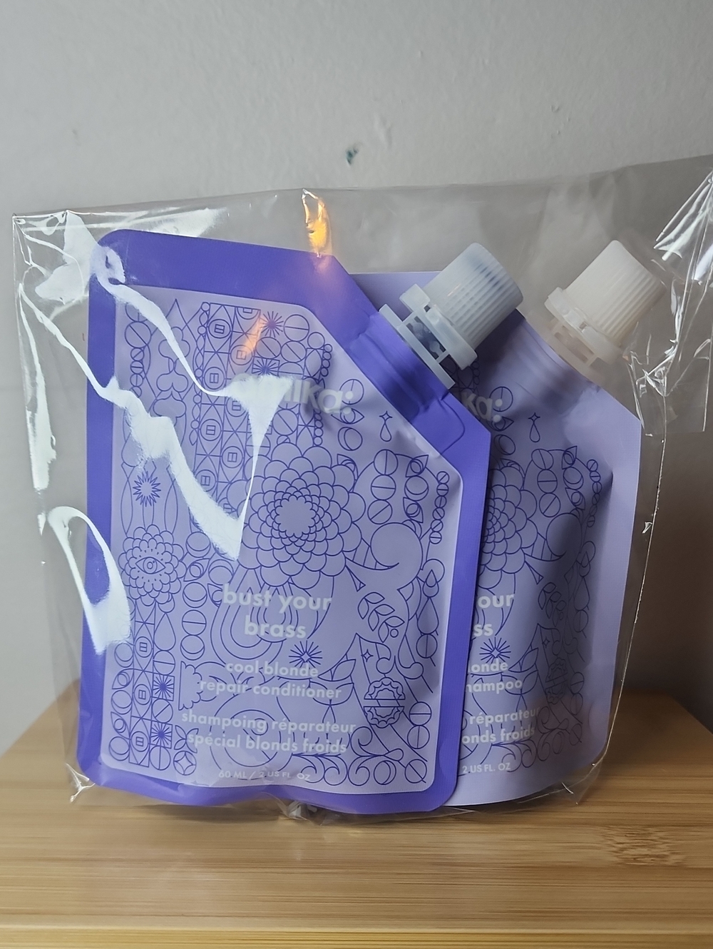 amika Cool Blonde Repair Conditioner - Purple Pouch